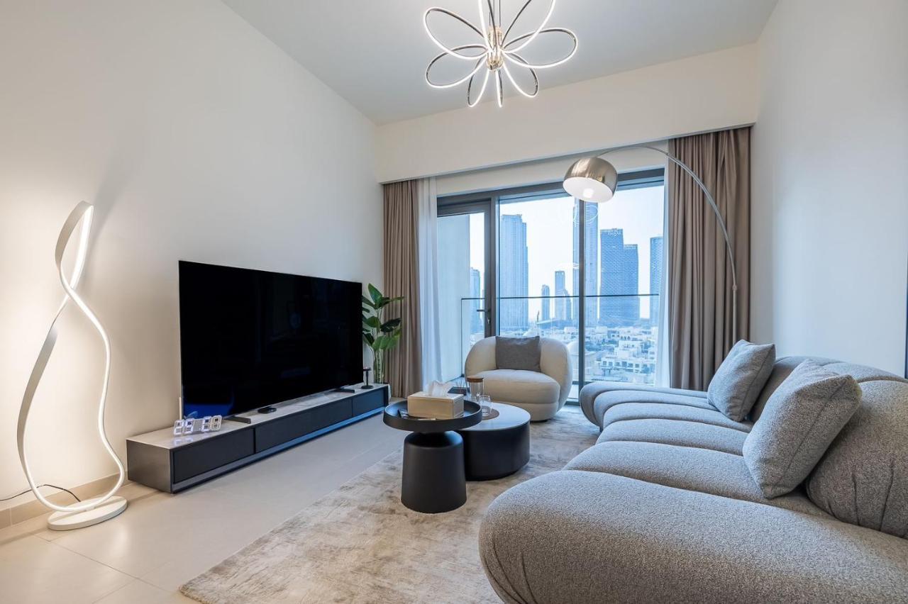 Downtown, Dubai Burj Royale 2 Bdr Apartment Full Burj - Khalifa View Exterior foto